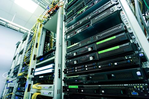 Managed Dedicated Server Hosting Guide to Performance and Control